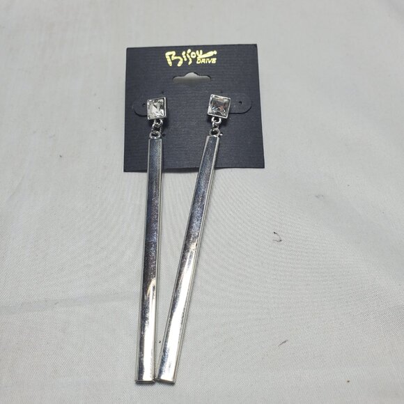 Bijou rhinestone with silver-tone dangling bar pierced earring - Picture 2 of 6